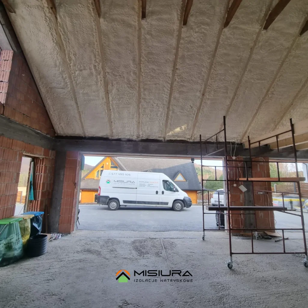 Ocieplenie pianą PUR — realizacja Misiura